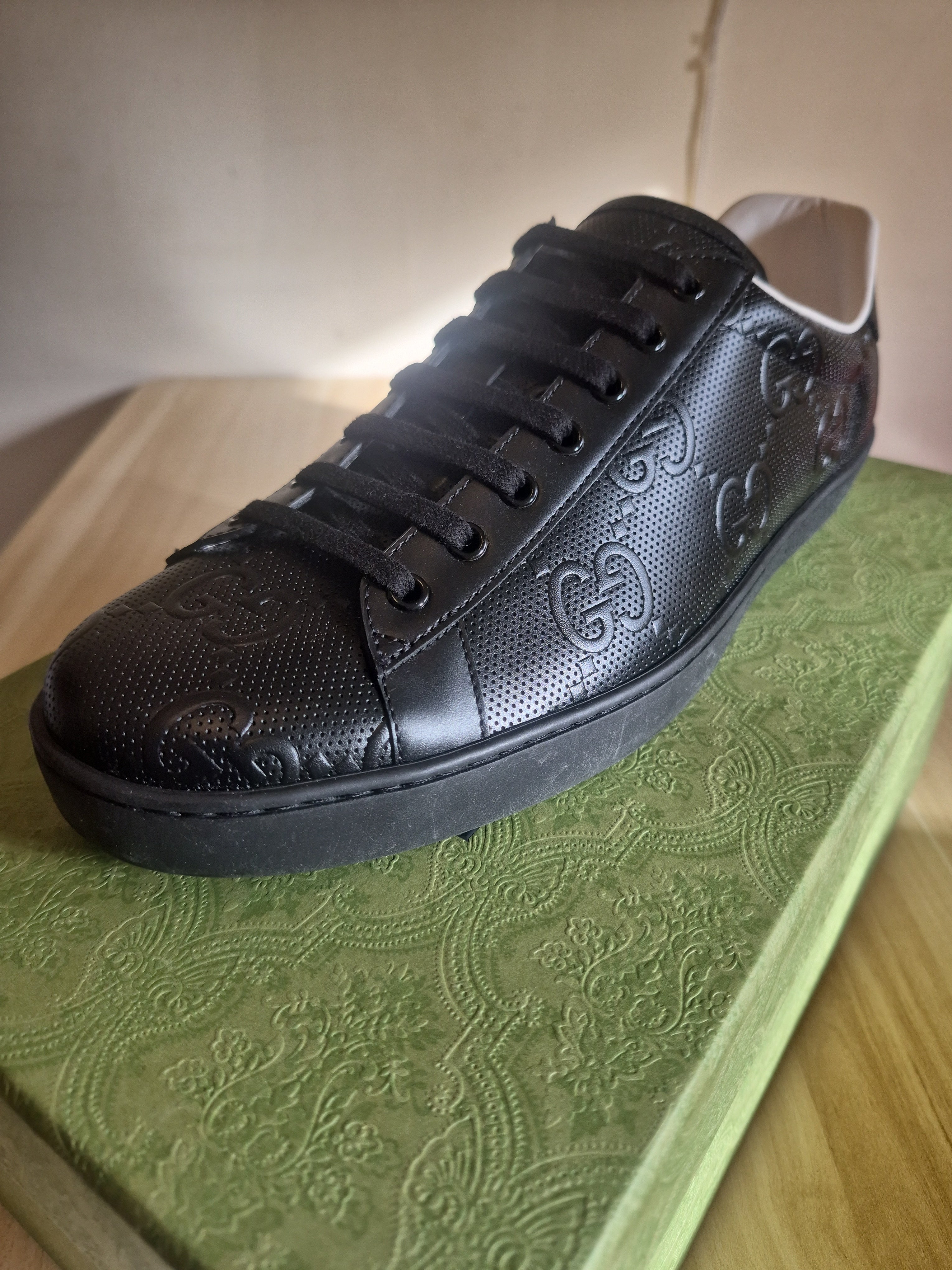 GUCCI ACE EMBOSSED GG TRAINERS BLACK UK 12.5 / EU 47 BRAND NEW WITH BOX RRP £780
