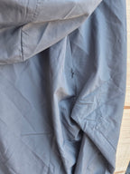 NIKE RUNNING MEN'S GREY LIGHTWEIGHT HOODED RUNNING JACKET SIZE M REFLECTIVE ZIP (SMALL HOLE)