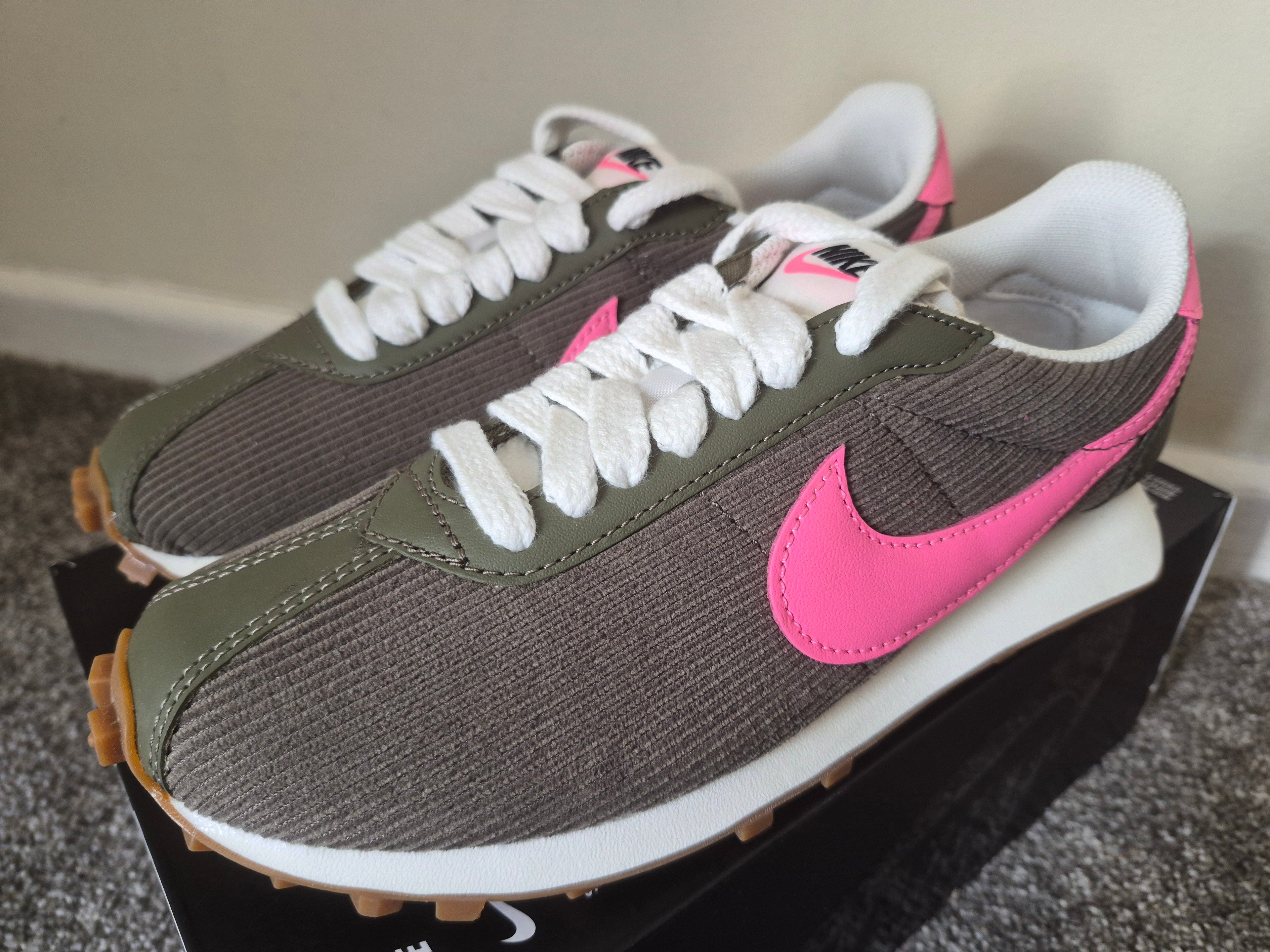 NIKE LD-1000 TRAINERS MEDIUM OLIVE / PINK GLOW WOMEN'S UK 4 EU 37.5 NEW WITH HALF BOX RRP £90