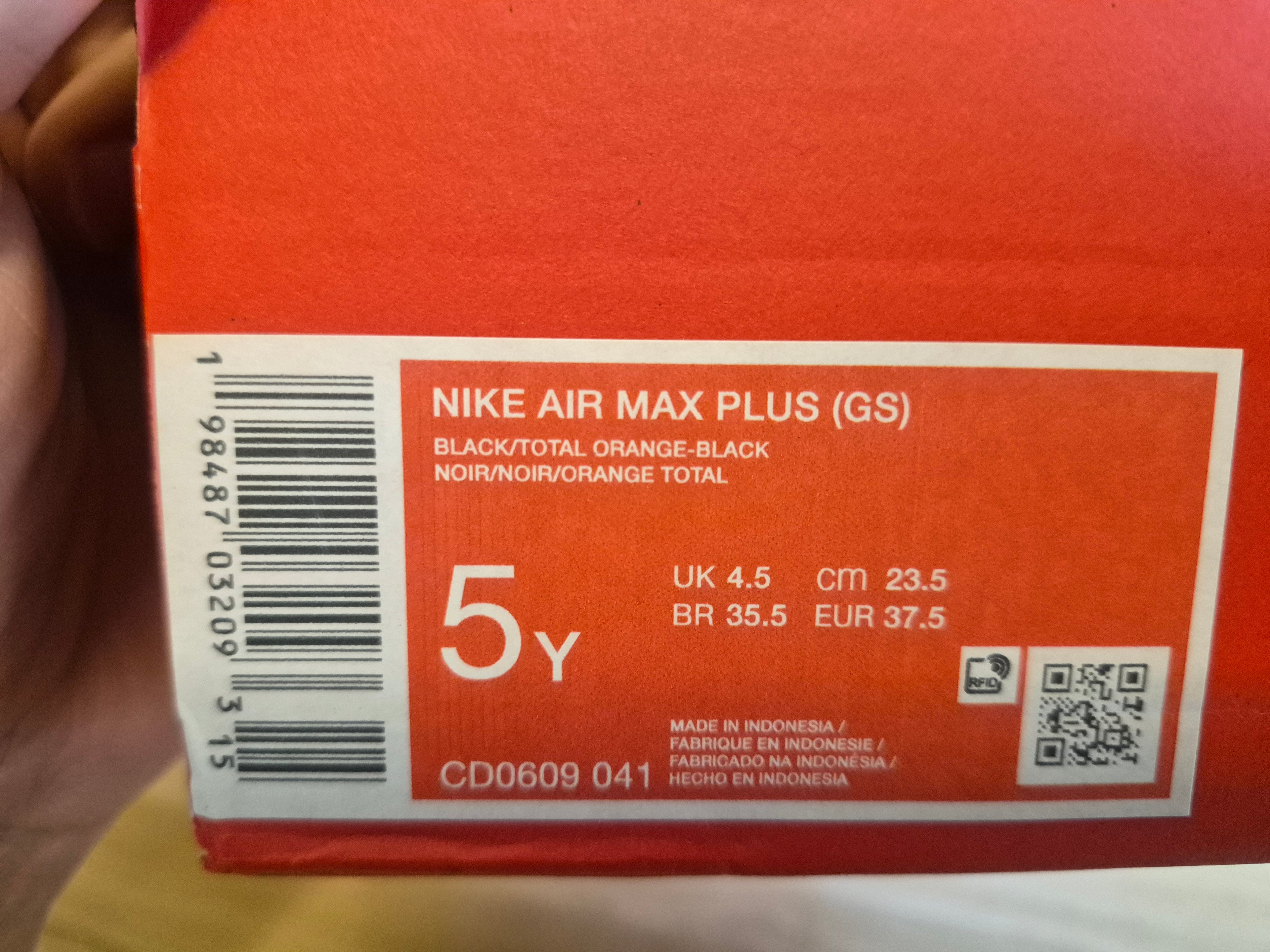 NIKE AIR MAX PLUS TN GS BLACK TOTAL ORANGE UK 4.5 EU 37.5 NEW IN BOX RRP £144.99