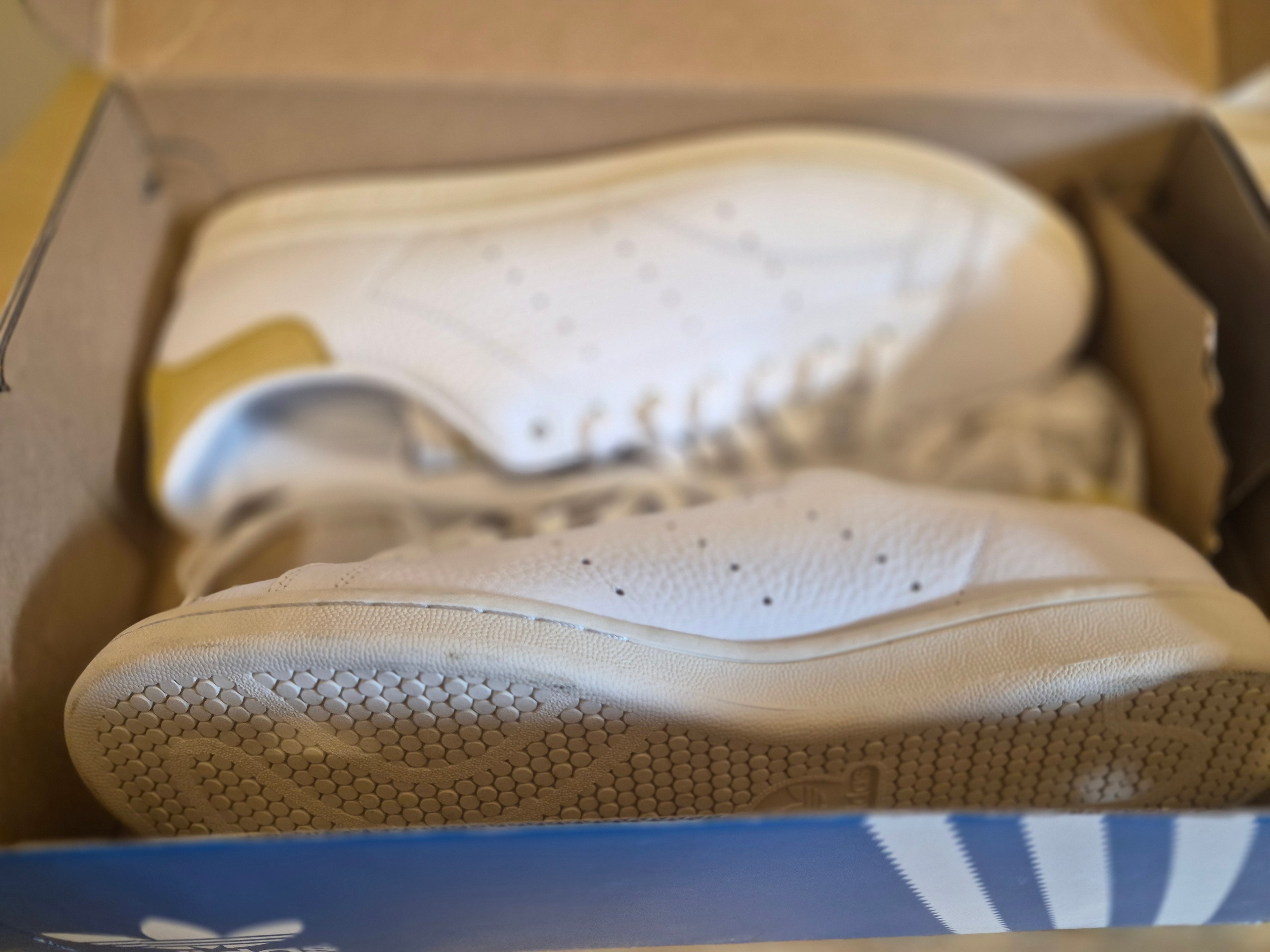 ADIDAS STAN SMITH WHITE & GOLD LEATHER TRAINERS UK 12 NEW BOXED RRP £100 Discounted for customer ebay