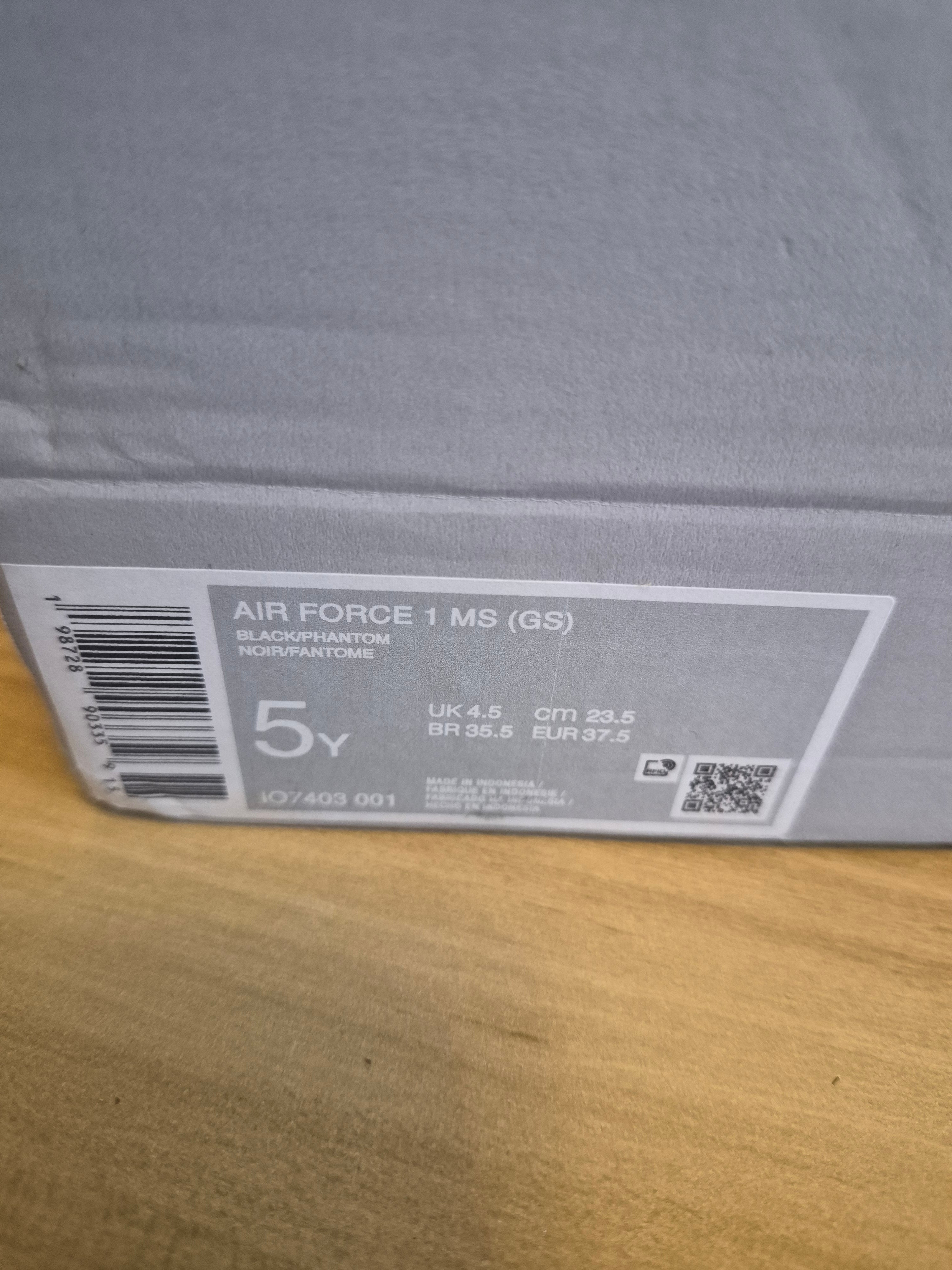 NIKE AIR FORCE 1 BLACK WHITE UK 4.5 OR UK 6 NEW HALF BOX RRP £89.99