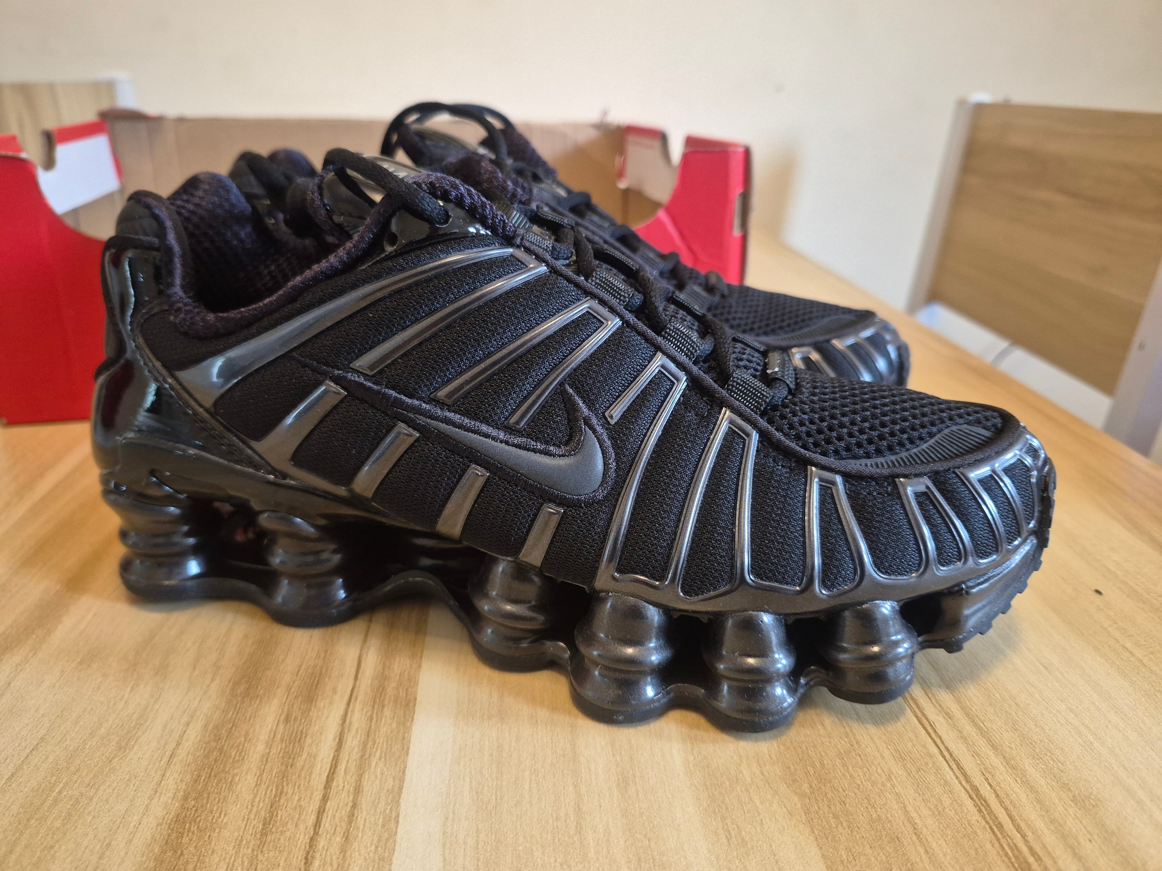 NIKE SHOX TL BLACK METALLIC SILVER WOMEN'S UK 4 NEW HALF BOX RRP £174.99