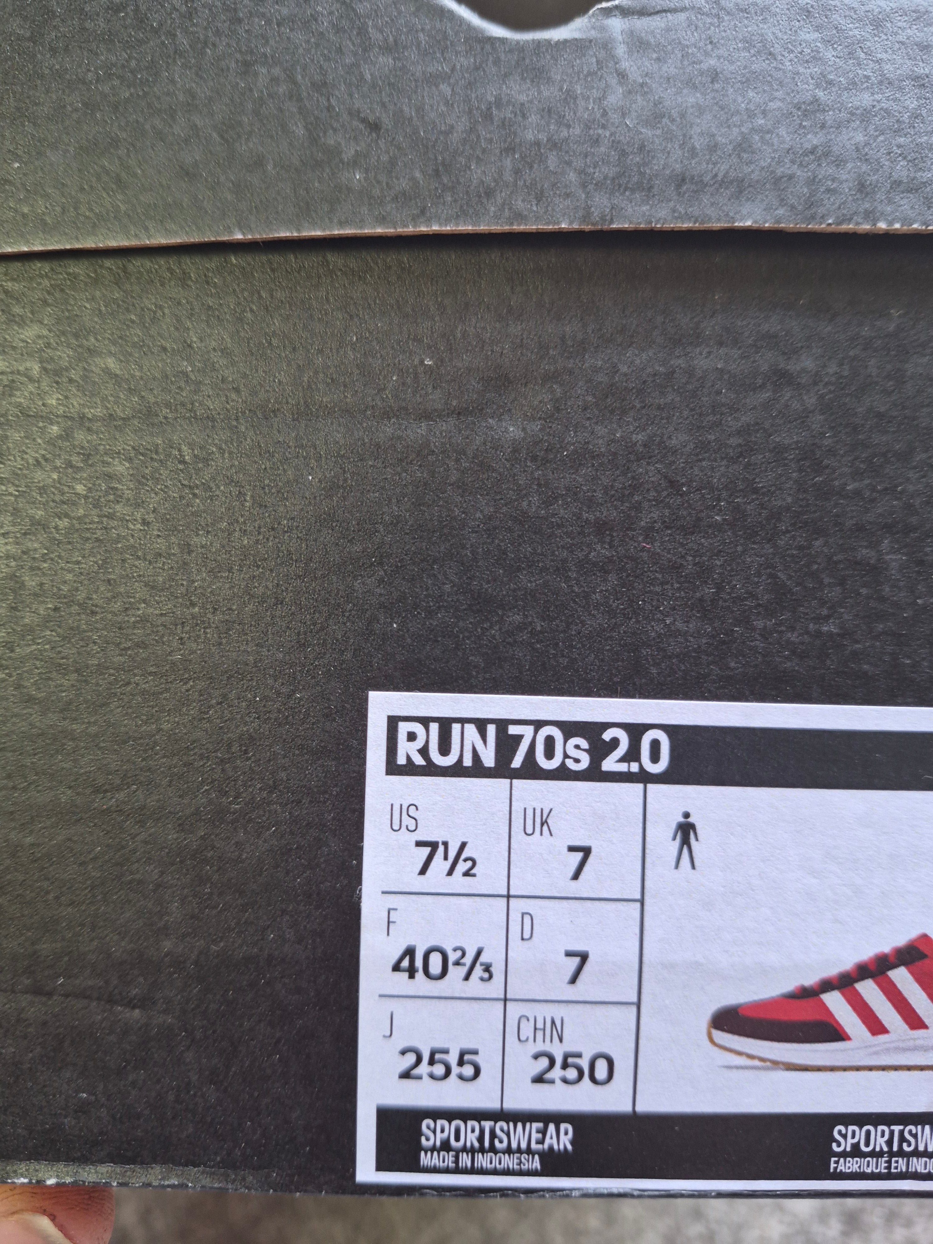 ADIDAS RUN 70S 2.0 TRAINERS RED/WHITE/GUM – UK 7 – BRAND NEW WITH BOX