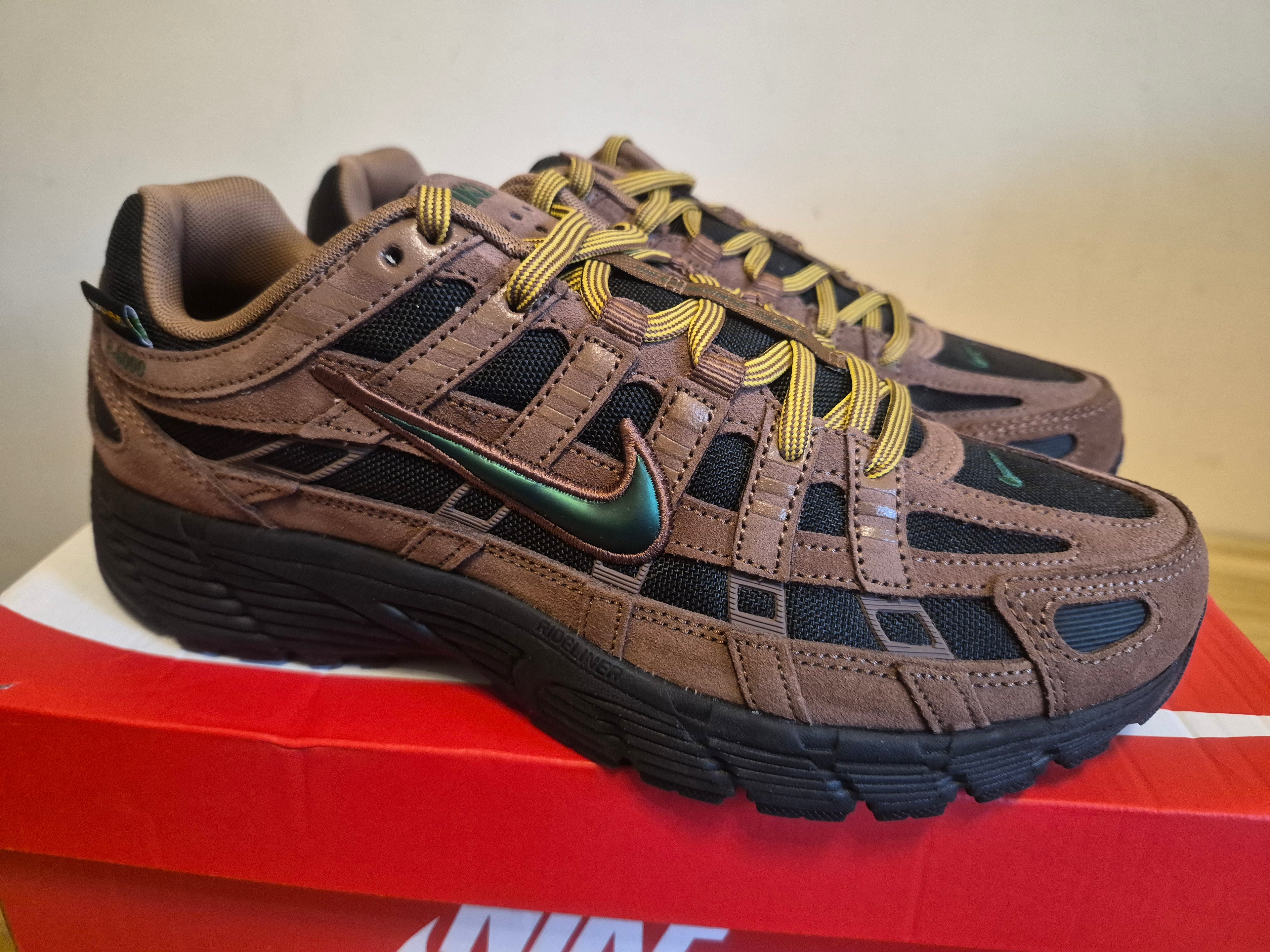 NIKE P-6000 PRM FAUNA BROWN GORGE GREEN BLACK UK 7.5 MEN'S OR WOMEN'S NEW FULL BOX RRP £109.99
