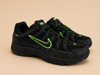 NIKE P-6000 PRM BLACK GREEN STRIKE ANTHRACITE UK 8.5 MEN'S TRAINERS NEW FULL BOX RRP £109.99