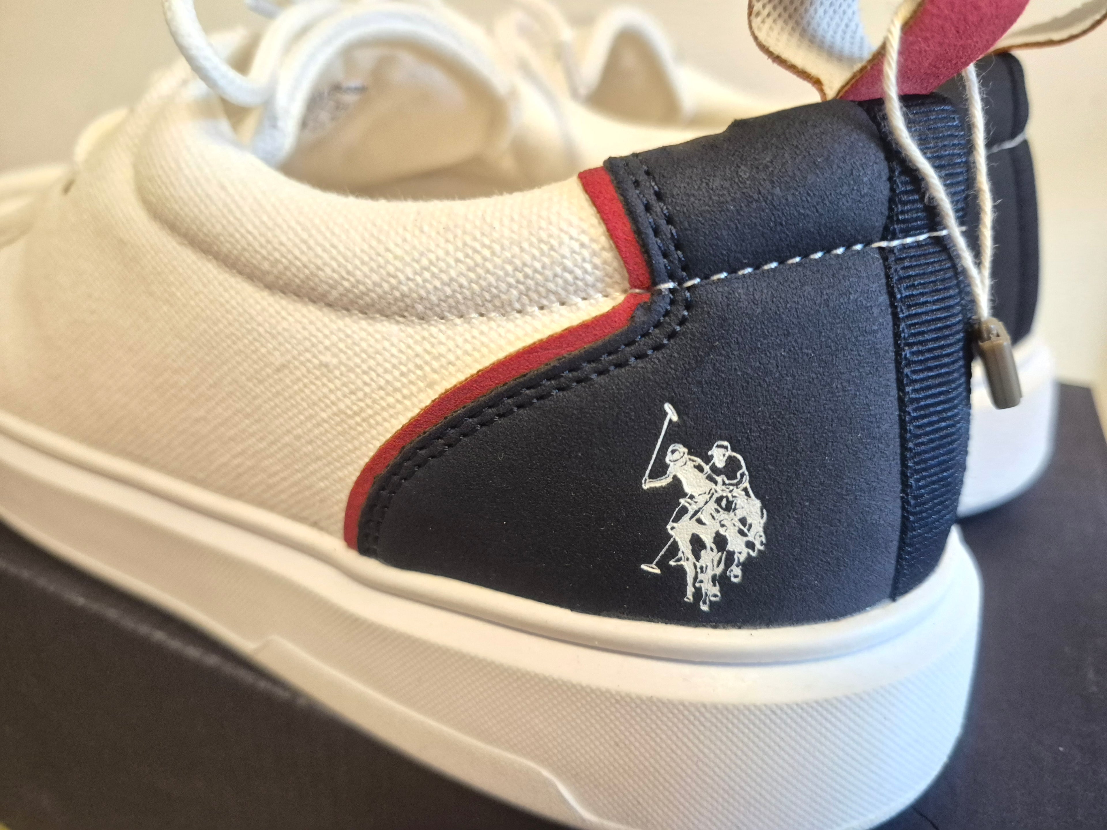 U.S. POLO ASSN. ATHOS MEN'S WHITE CANVAS CASUAL SHOES UK 8.5/9 OR 9/9.5 BRAND NEW FULL BOX RRP £70