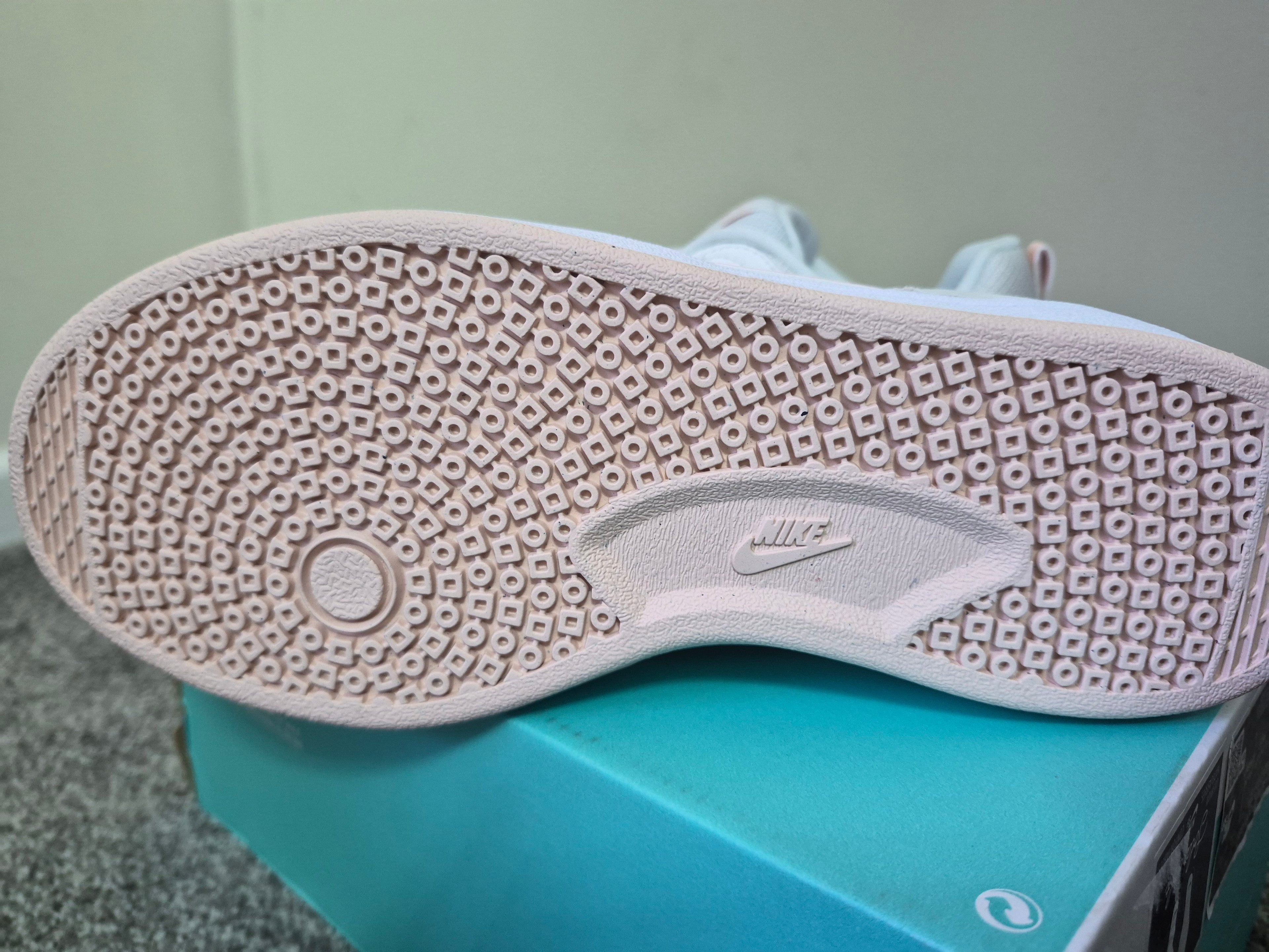 NIKE COURT VISION LOW TRAINERS WHITE/PHANTOM PINK – UK 5 – BRAND NEW WITH BOX – RRP £75