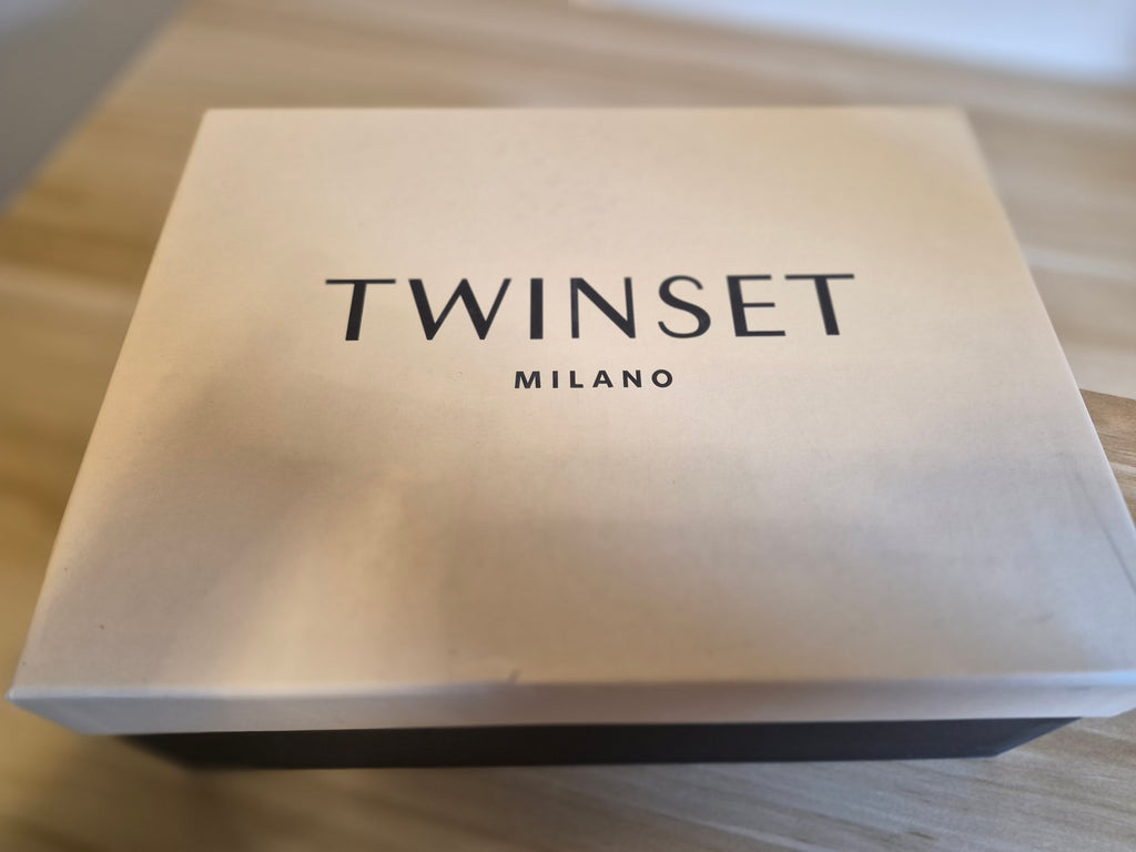 TWINSET MILANO WOMEN'S WHITE HIGH TOP TRAINERS UK 4 NEW BOXED RRP £190