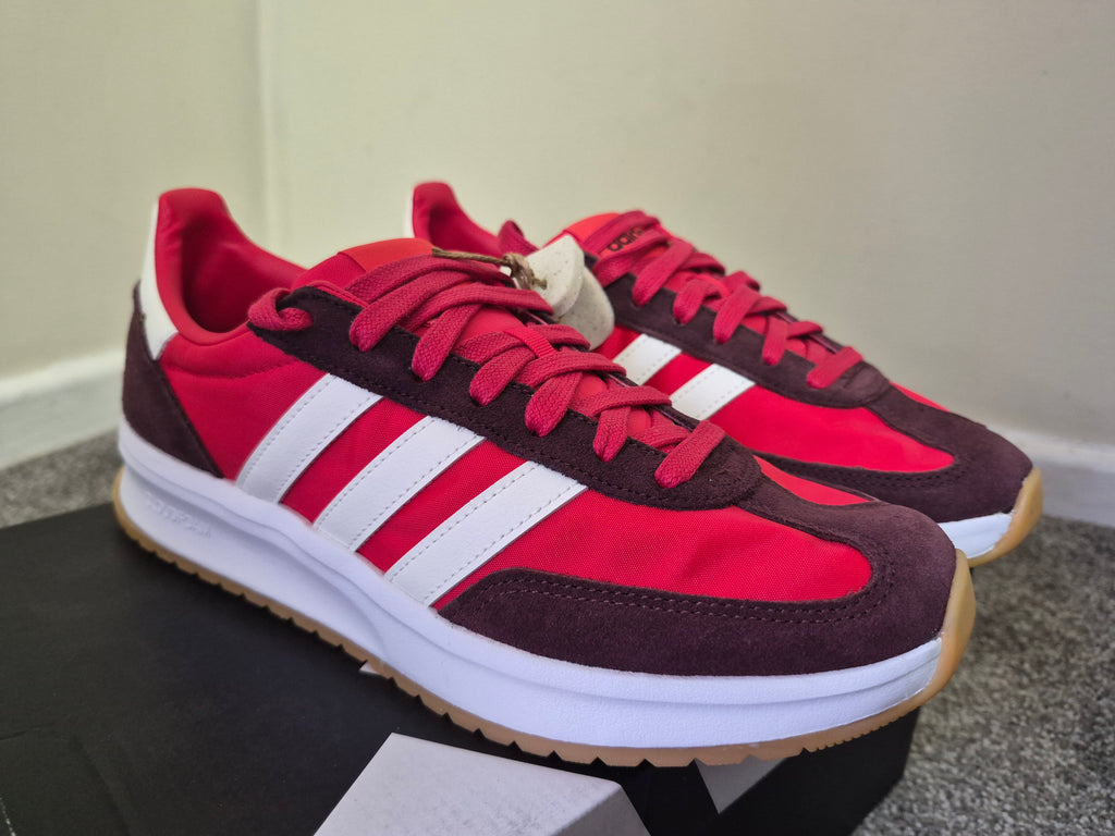 ADIDAS RUN 70S 2.0 TRAINERS RED/WHITE/GUM – UK 7 – BRAND NEW WITH BOX