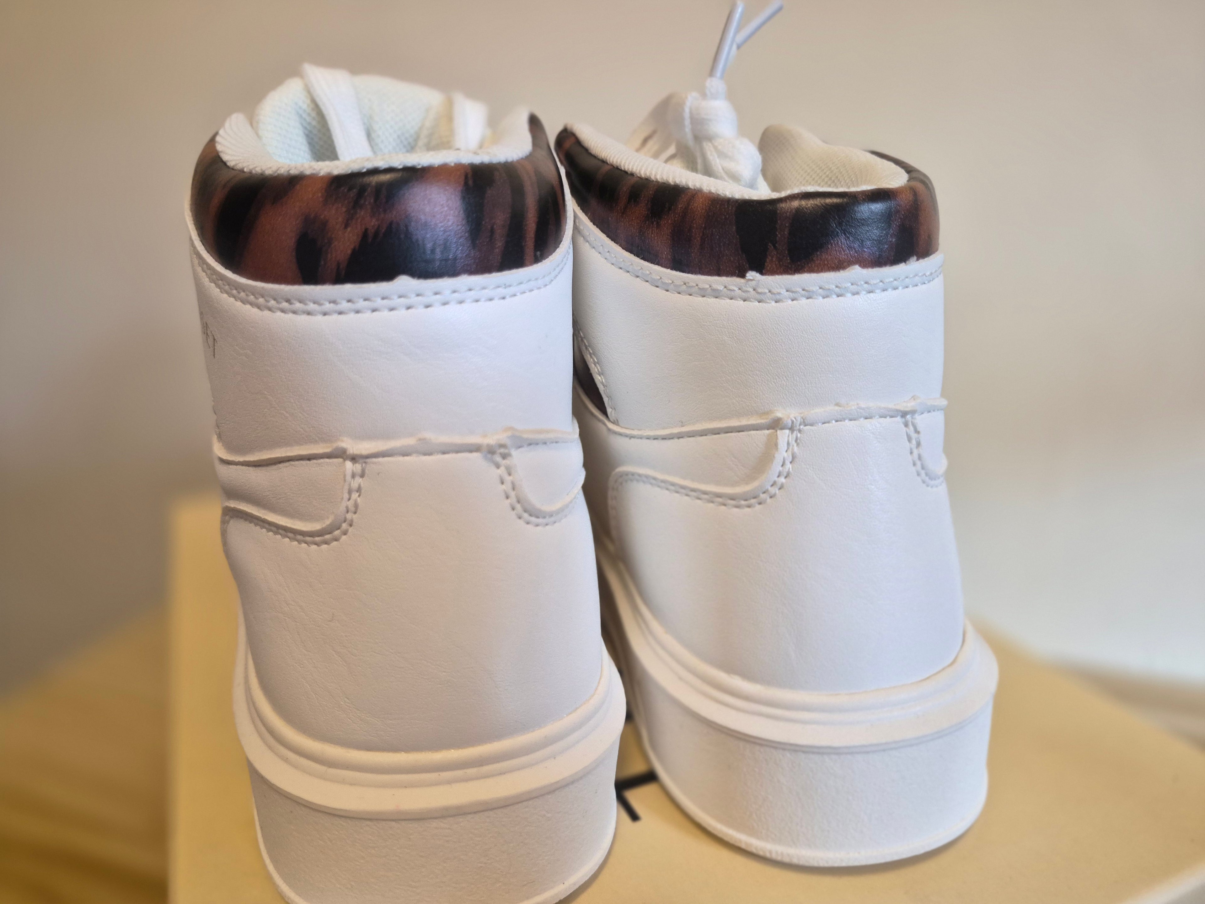 TWINSET MILANO WOMEN'S WHITE HIGH TOP TRAINERS UK 4 NEW BOXED RRP £190