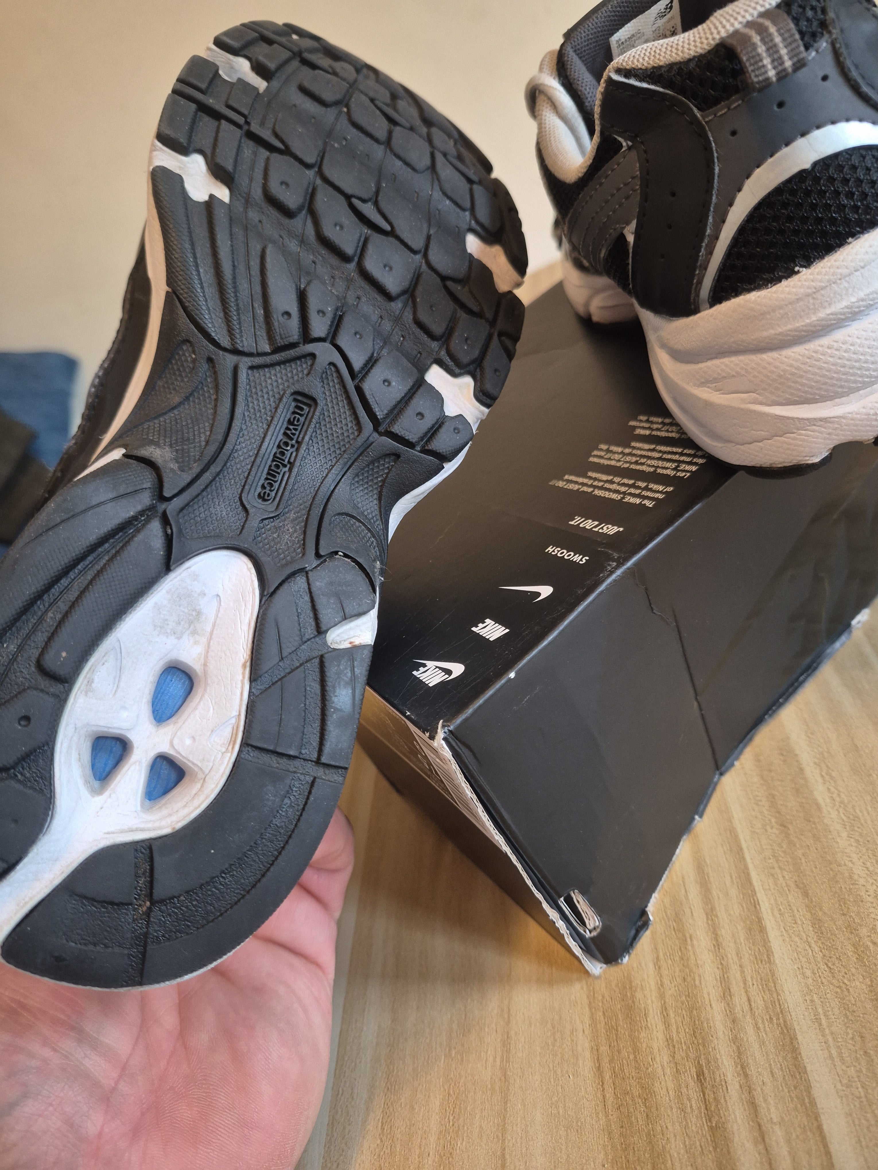 NEW BALANCE 530 BLACK & SILVER TRAINERS MEN'S OR WOMAN'S UK 6.5 EU 40 **GRADE B/C NO BOX CLEARANCE
