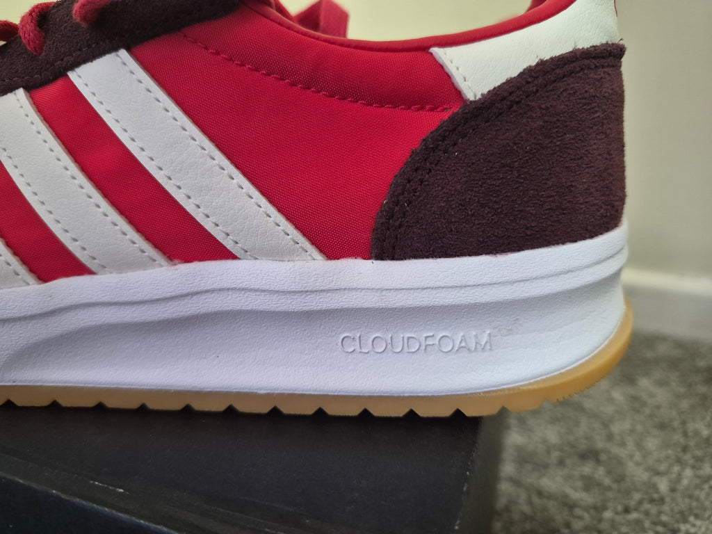 ADIDAS RUN 70S 2.0 TRAINERS RED/WHITE/GUM – UK 7 – BRAND NEW WITH BOX