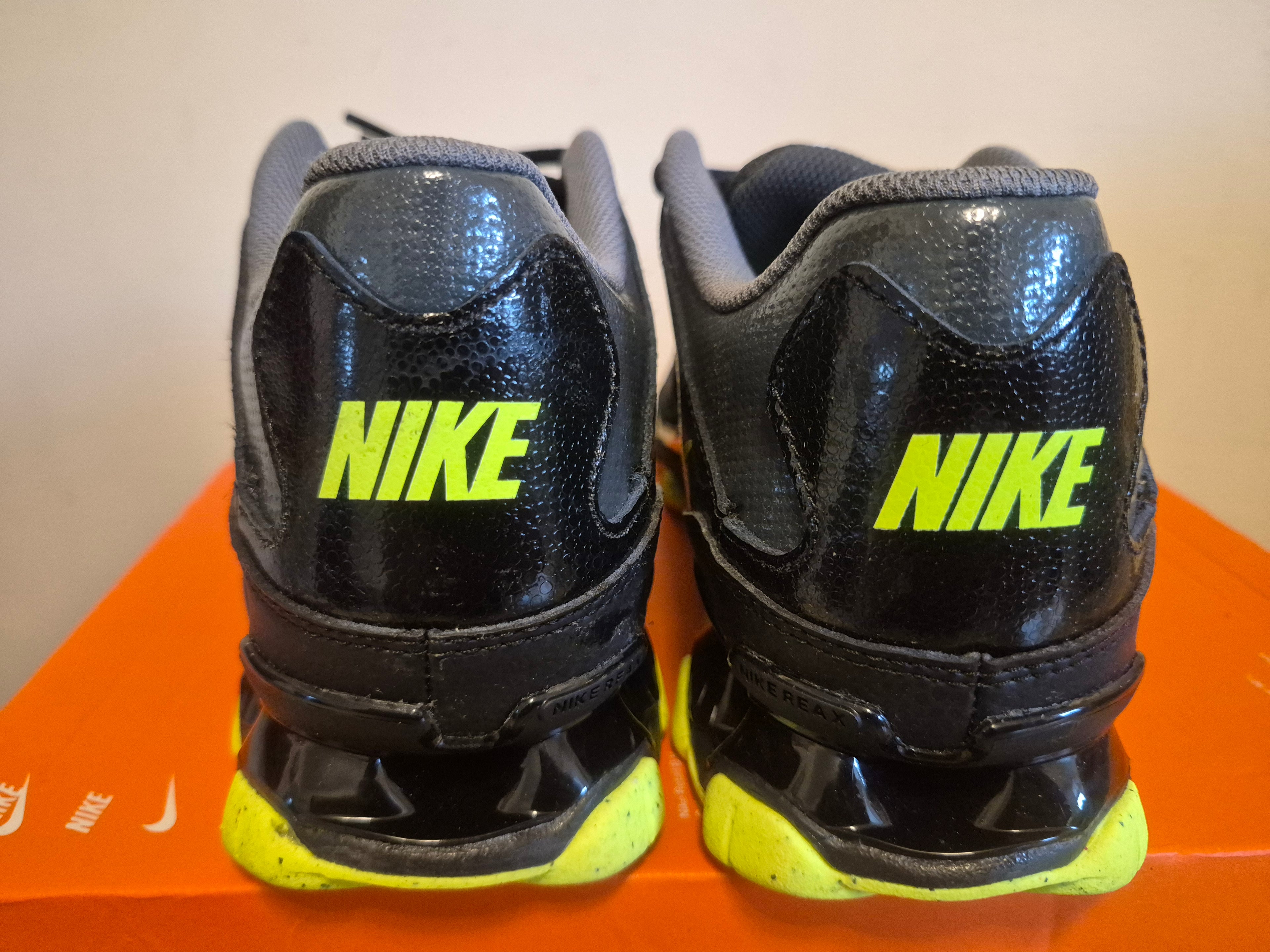 NIKE REAX 8 TR MESH BLACK METALLIC SILVER VOLT UK 6.5 EU 40.5 NEW HALF BOX RRP £94.99