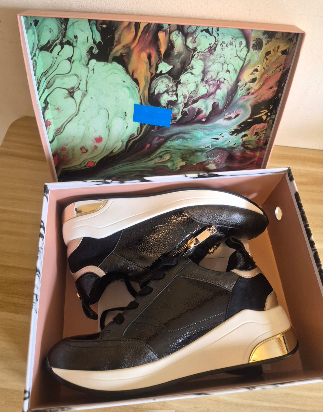 MODA IN PELLE BLACK ZIP DETAIL TRAINERS UK 6 WOMEN'S USED ONCE WITH FULL BOX RRP £99