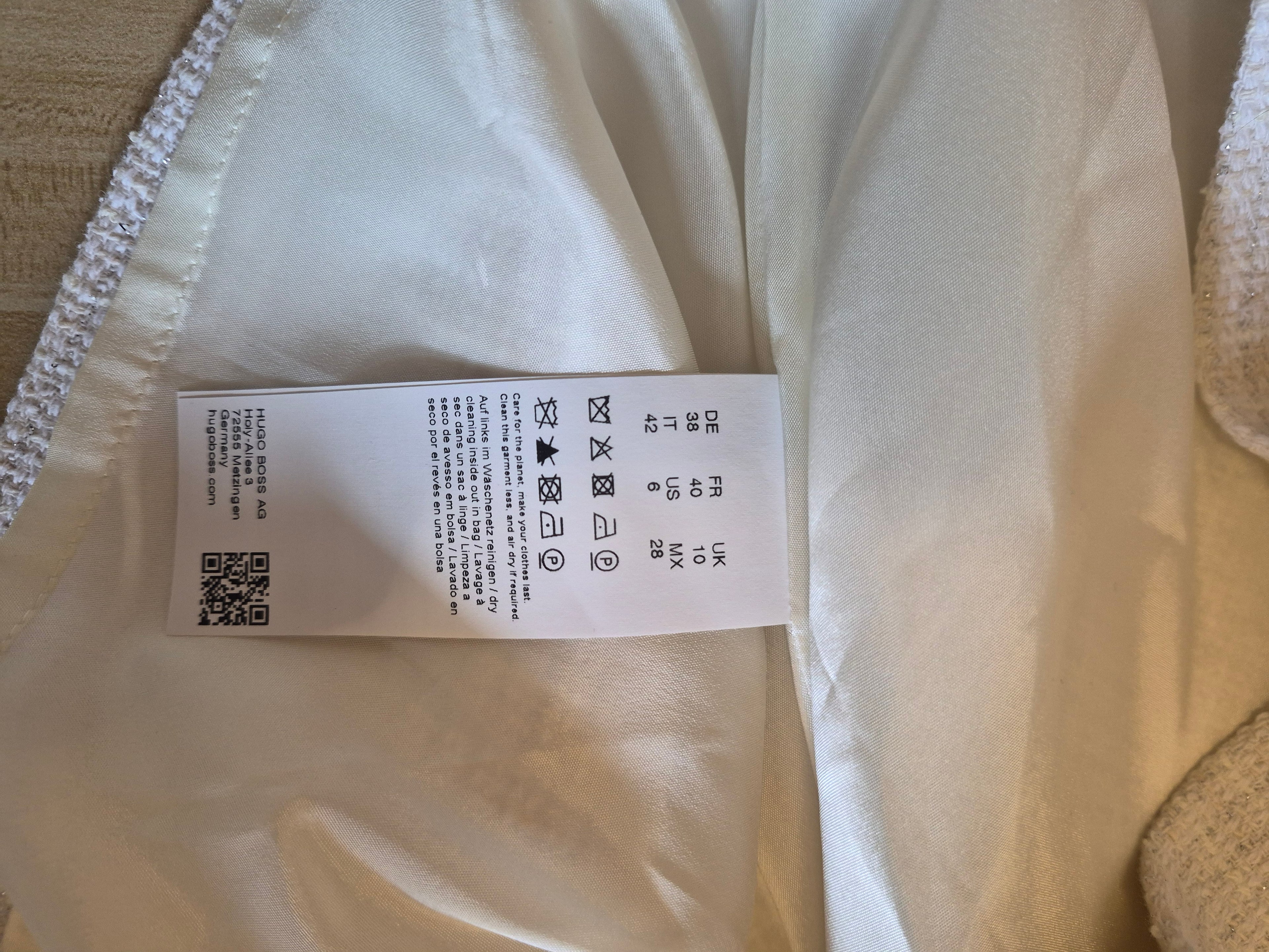 HUGO WOMEN'S OFF WHITE BOUCLÉ MINI SKIRT UK 10 EU 40 BRAND NEW WITH TAGS AUTHENTIC RRP £199