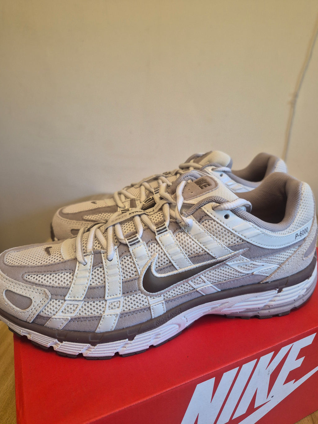 NIKE P-6000 PHANTOM / MINK BROWN TRAINERS UK 7.5 MEN'S OR WOMEN'S EU 42 BRAND NEW WITH FULL BOX RRP £110