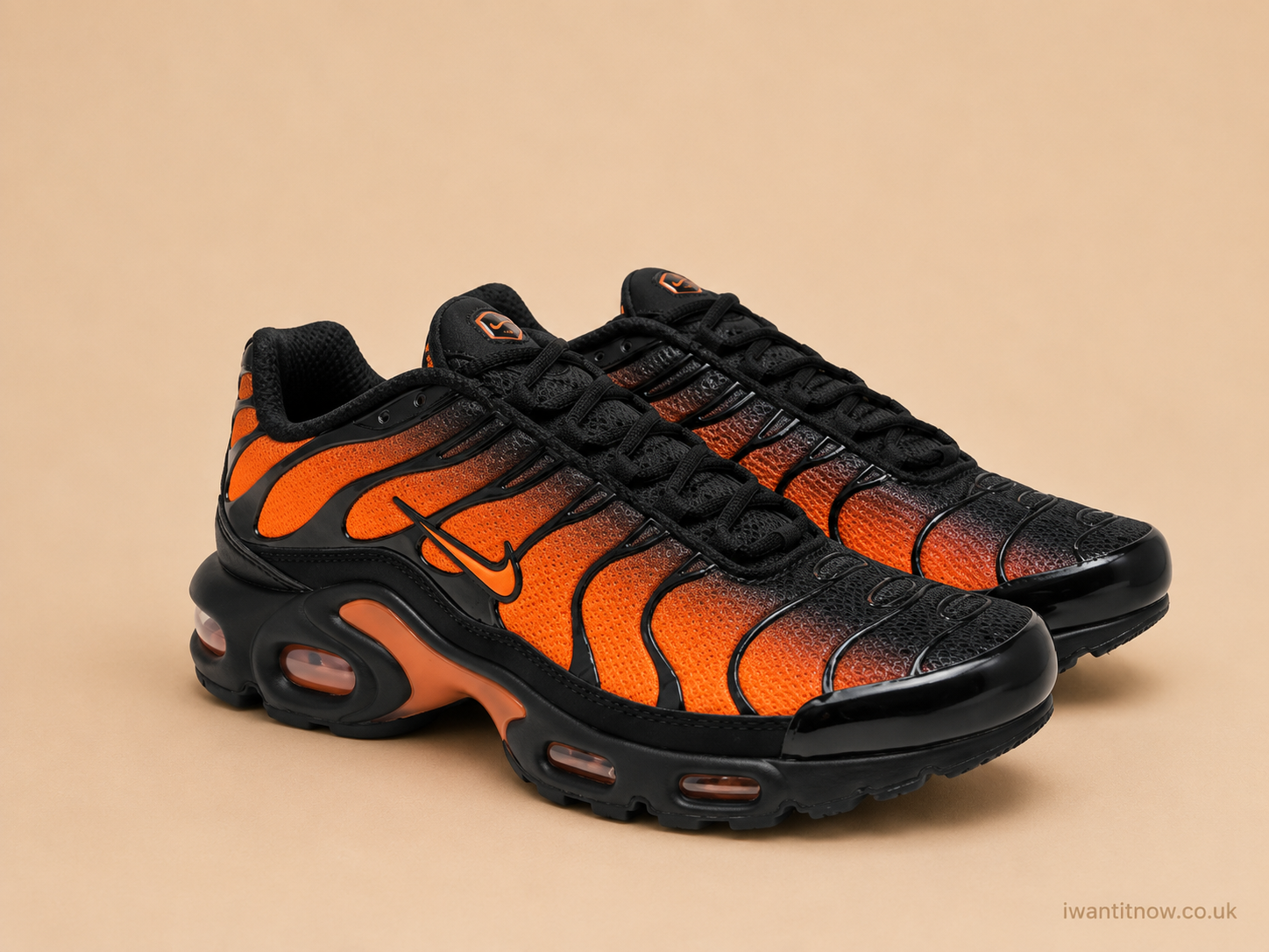 NIKE AIR MAX PLUS TN GS BLACK TOTAL ORANGE UK 4.5 EU 37.5 NEW IN BOX RRP £144.99