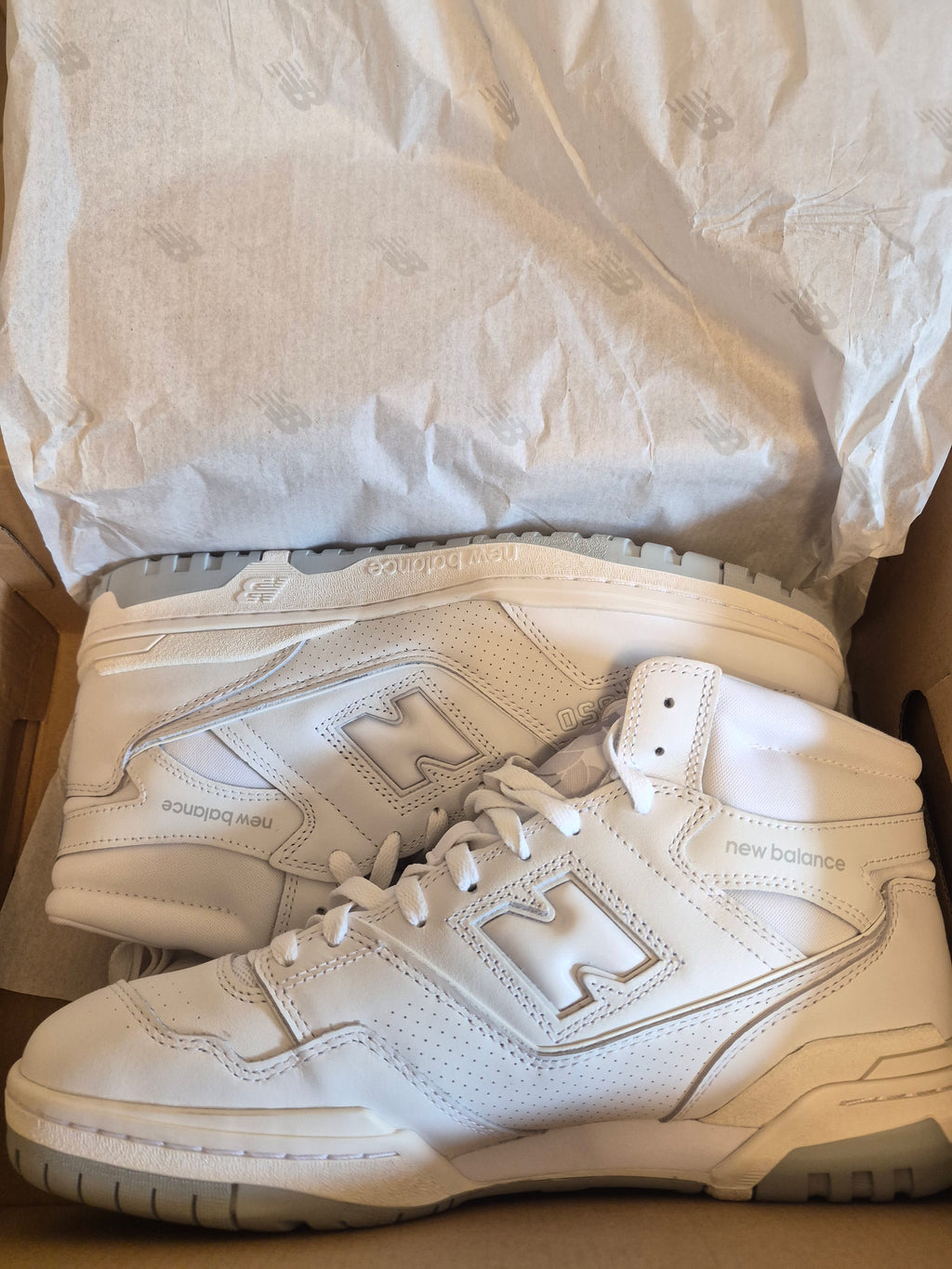 NEW BALANCE 650 WHITE LEATHER HIGH TOP TRAINERS UK 11 EU 46.5 BNIB RRP £120