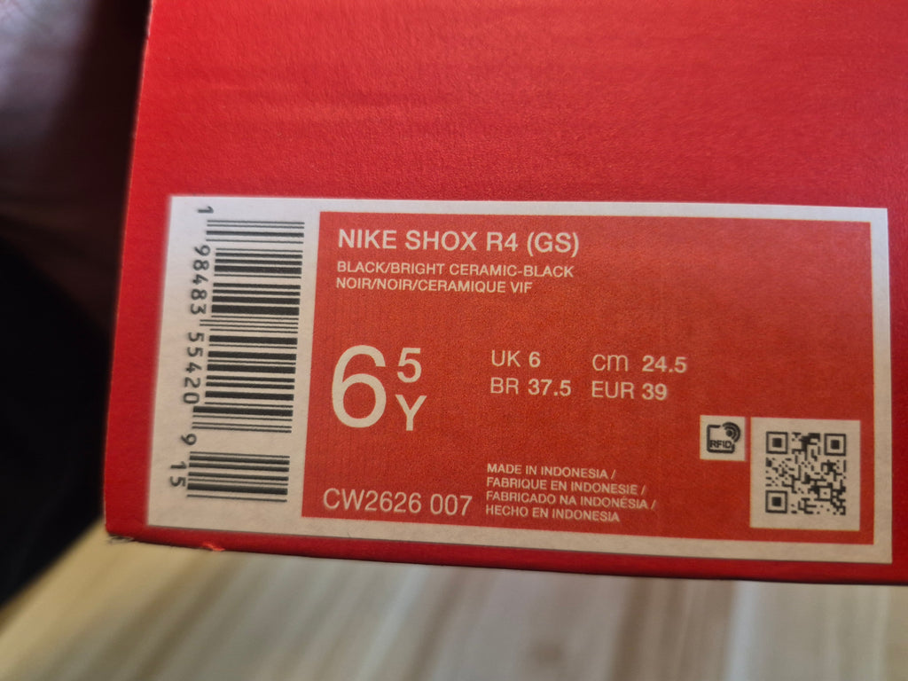 NIKE SHOX R4 BLACK ORANGE UK 5.5 / UK 6 WOMEN'S NEW HALF BOX RRP £149.99